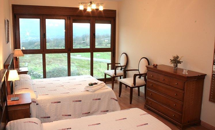 Apartamentos La Covatilla Neila de San Miguel Extérieur photo