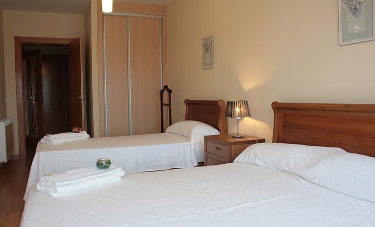 Apartamentos La Covatilla Neila de San Miguel Extérieur photo
